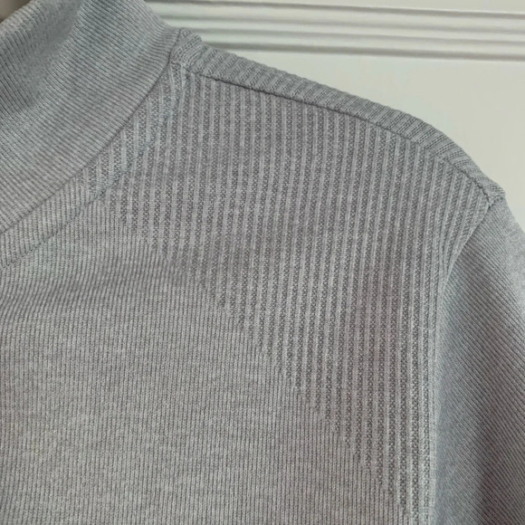 NWT Calvin Klein Performance Mock Neck Jacket - Picture 3 of 10